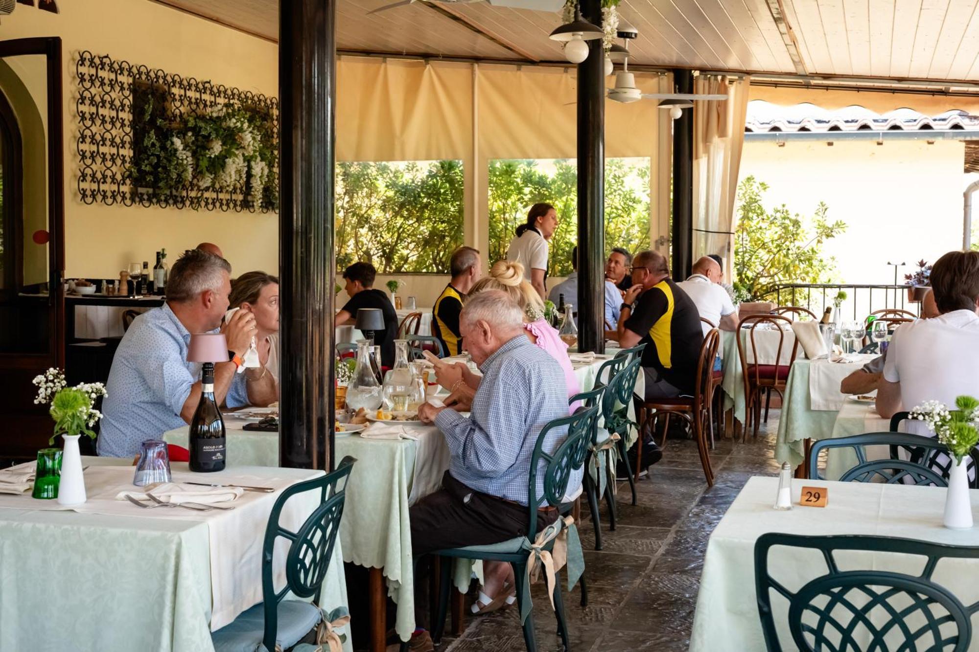 Hotel Ristorante La Lanterna Castelnuovo di Garfagnana Zewnętrze zdjęcie
