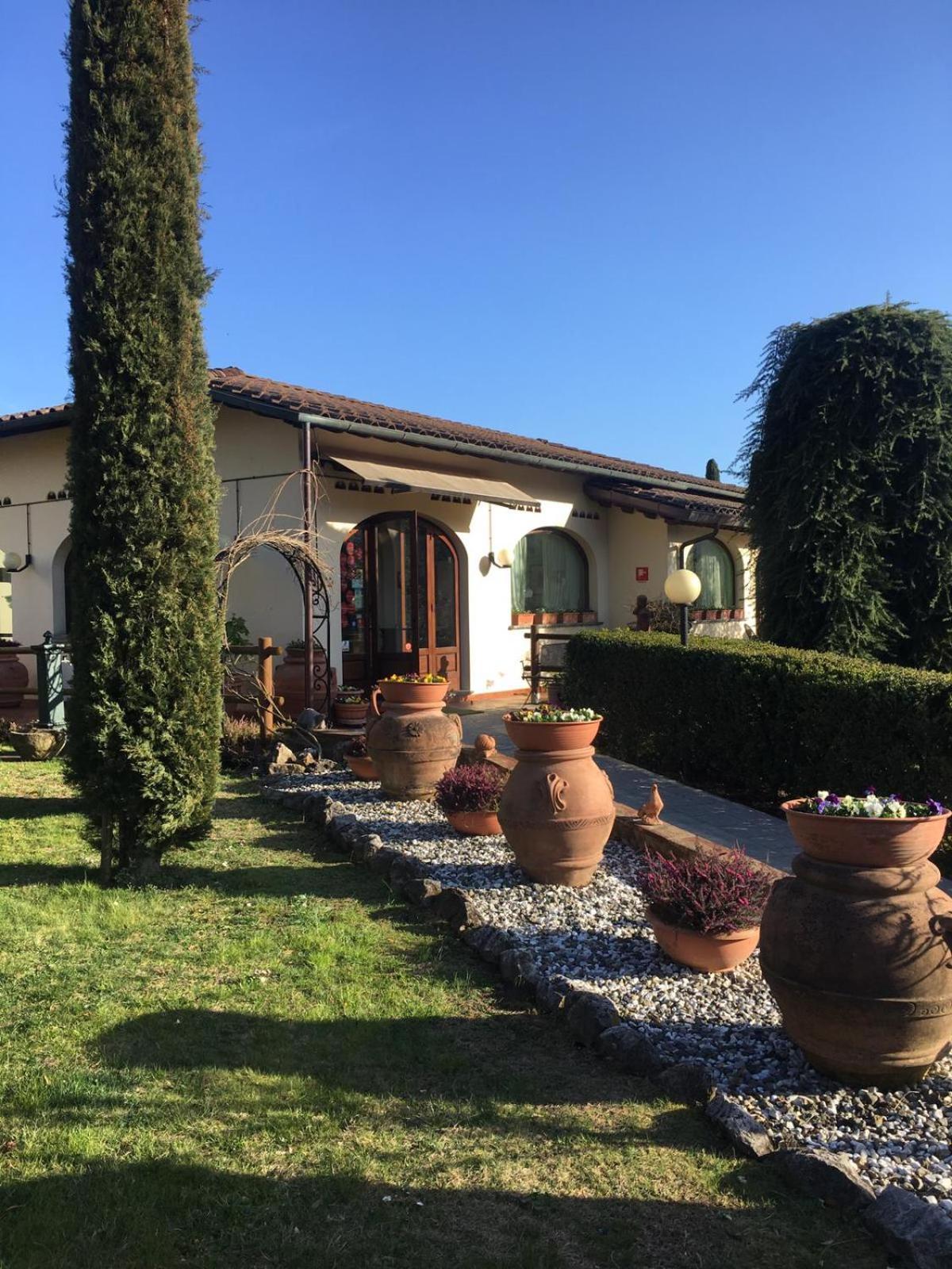 Hotel Ristorante La Lanterna Castelnuovo di Garfagnana Zewnętrze zdjęcie